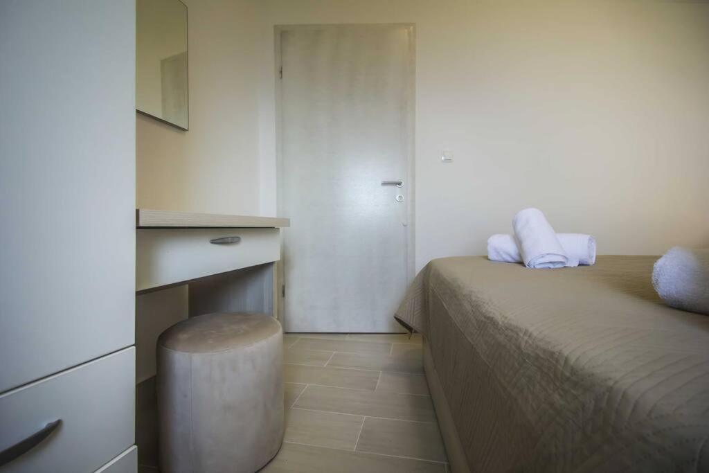 Holiday Home Aria ポドゥゴラ エクステリア 写真