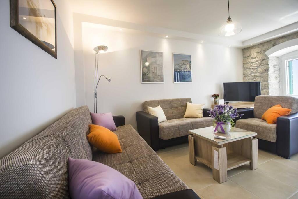 Holiday Home Aria ポドゥゴラ エクステリア 写真