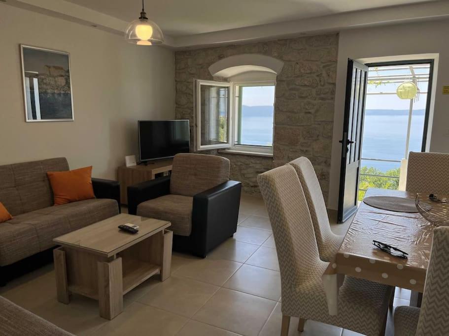 Holiday Home Aria ポドゥゴラ エクステリア 写真