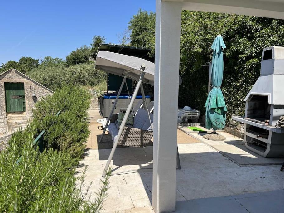 Holiday Home Aria ポドゥゴラ エクステリア 写真